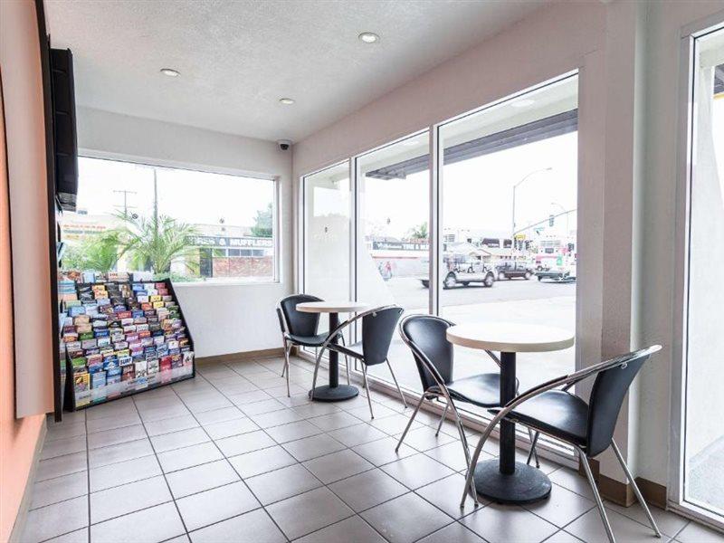 Motel 6-Long Beach, Ca - International City ภายนอก รูปภาพ