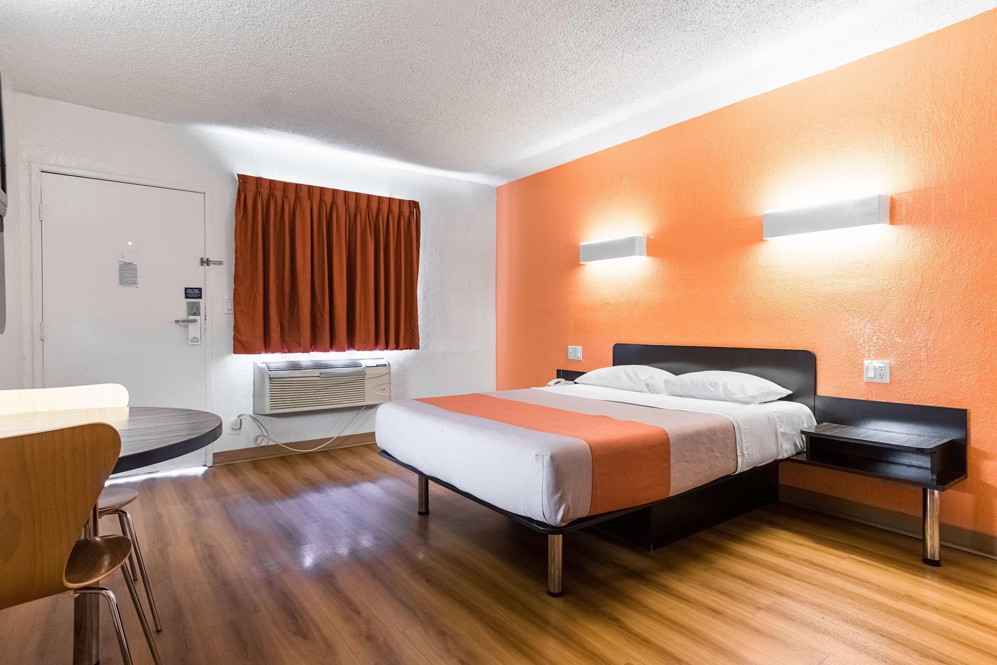 Motel 6-Long Beach, Ca - International City ภายนอก รูปภาพ