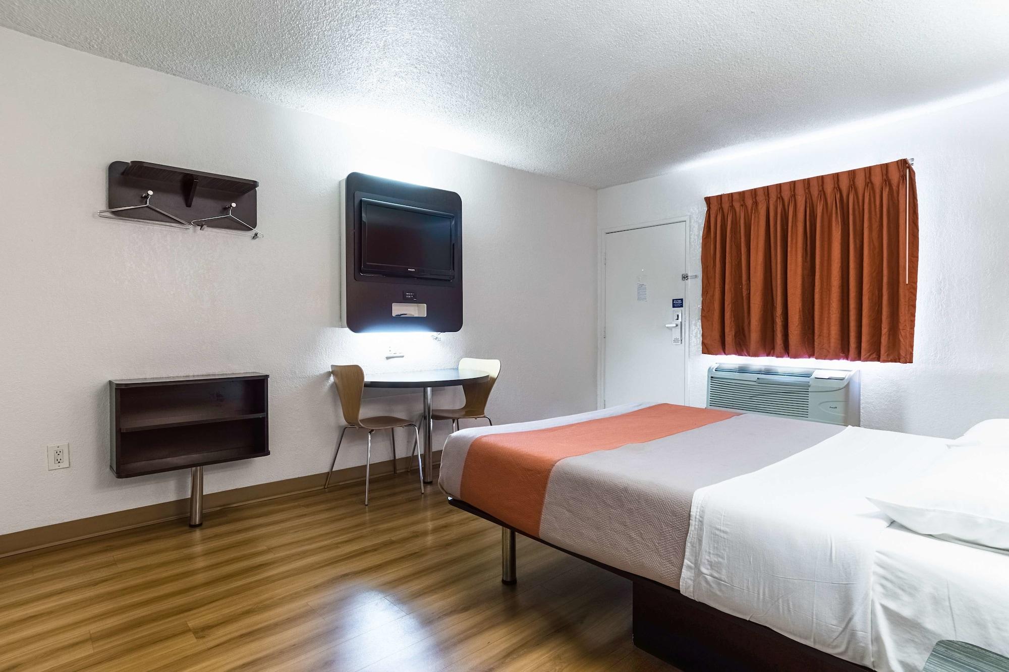 Motel 6-Long Beach, Ca - International City ภายนอก รูปภาพ