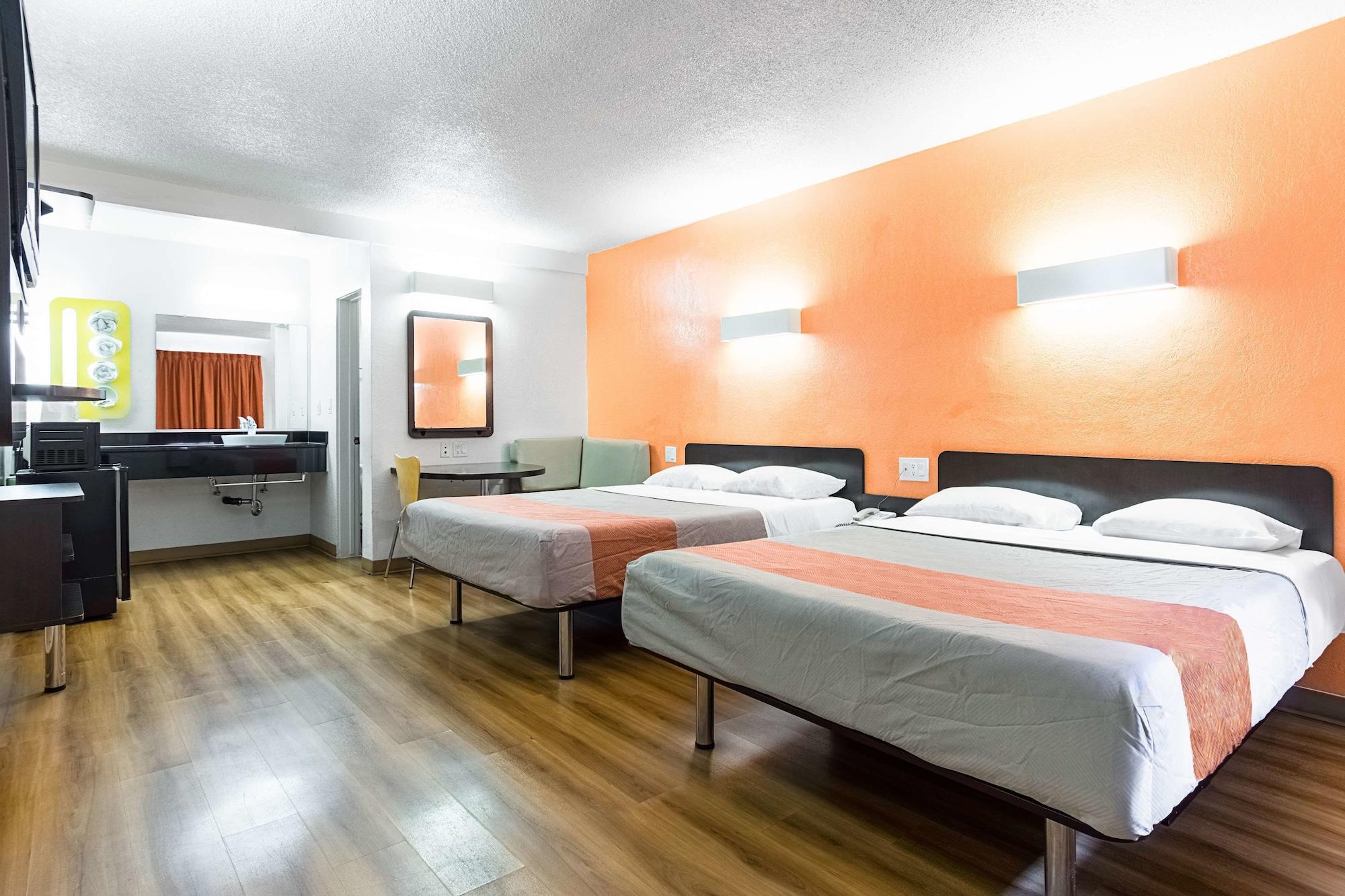 Motel 6-Long Beach, Ca - International City ภายนอก รูปภาพ