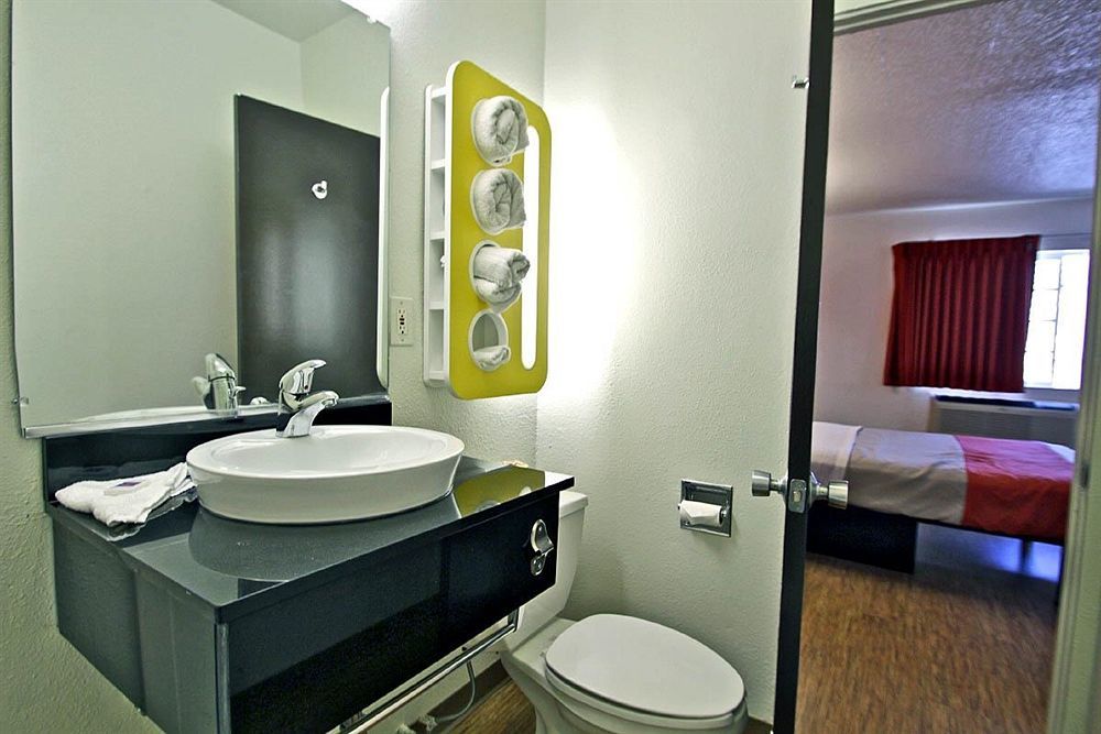 Motel 6-Long Beach, Ca - International City ภายนอก รูปภาพ