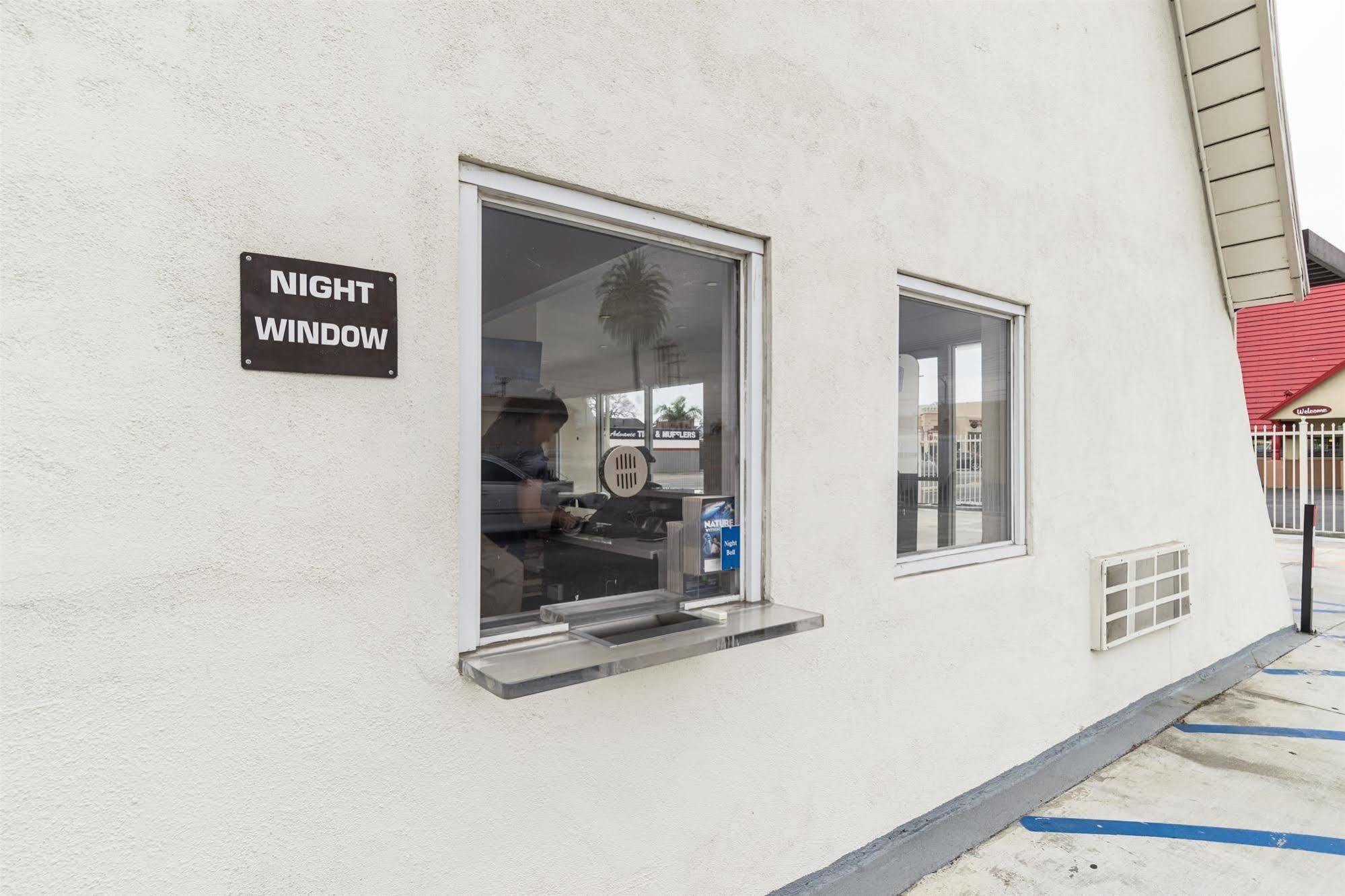 Motel 6-Long Beach, Ca - International City ภายนอก รูปภาพ