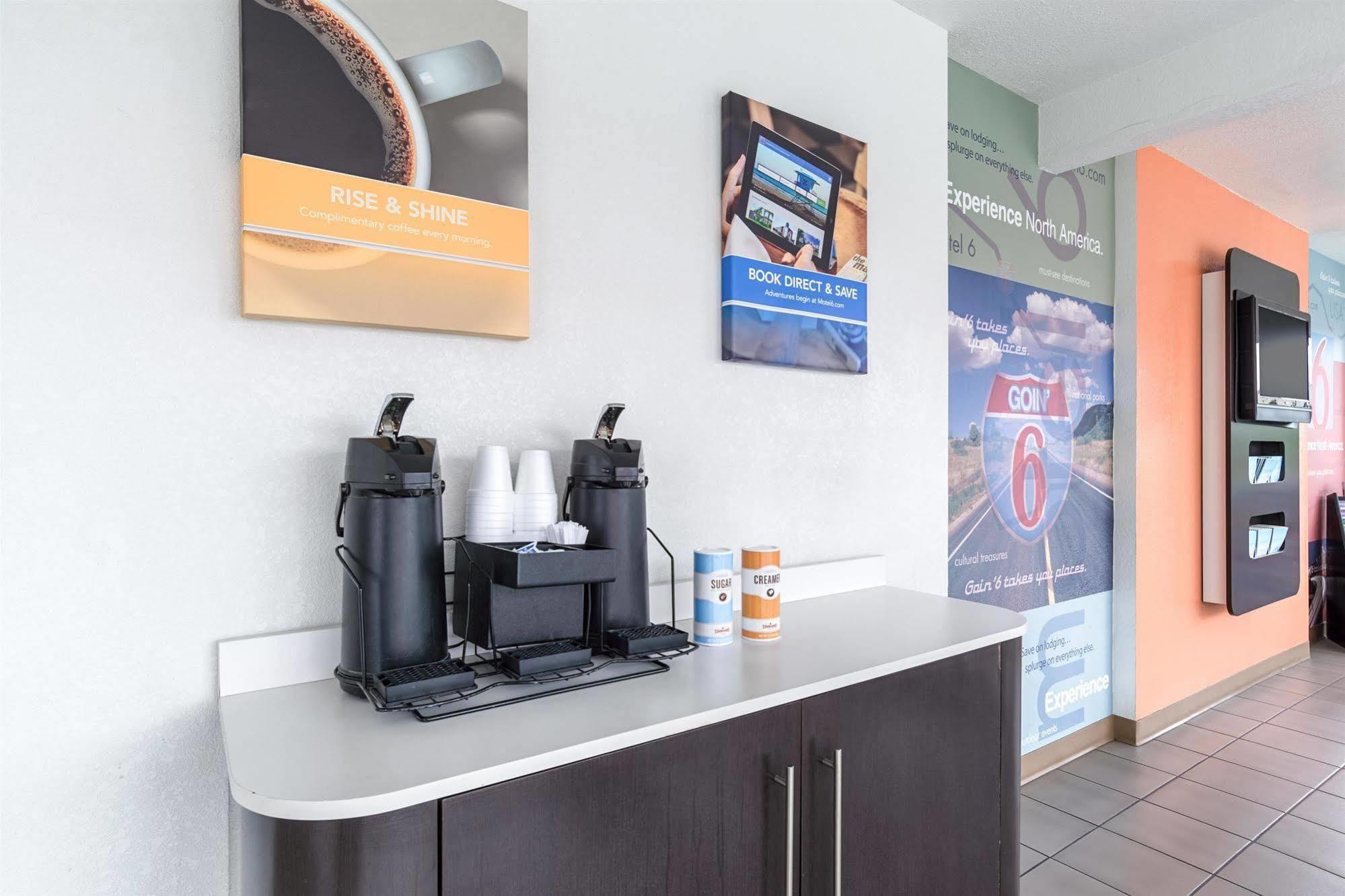 Motel 6-Long Beach, Ca - International City ภายนอก รูปภาพ